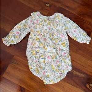 Pukatuka floral romper
